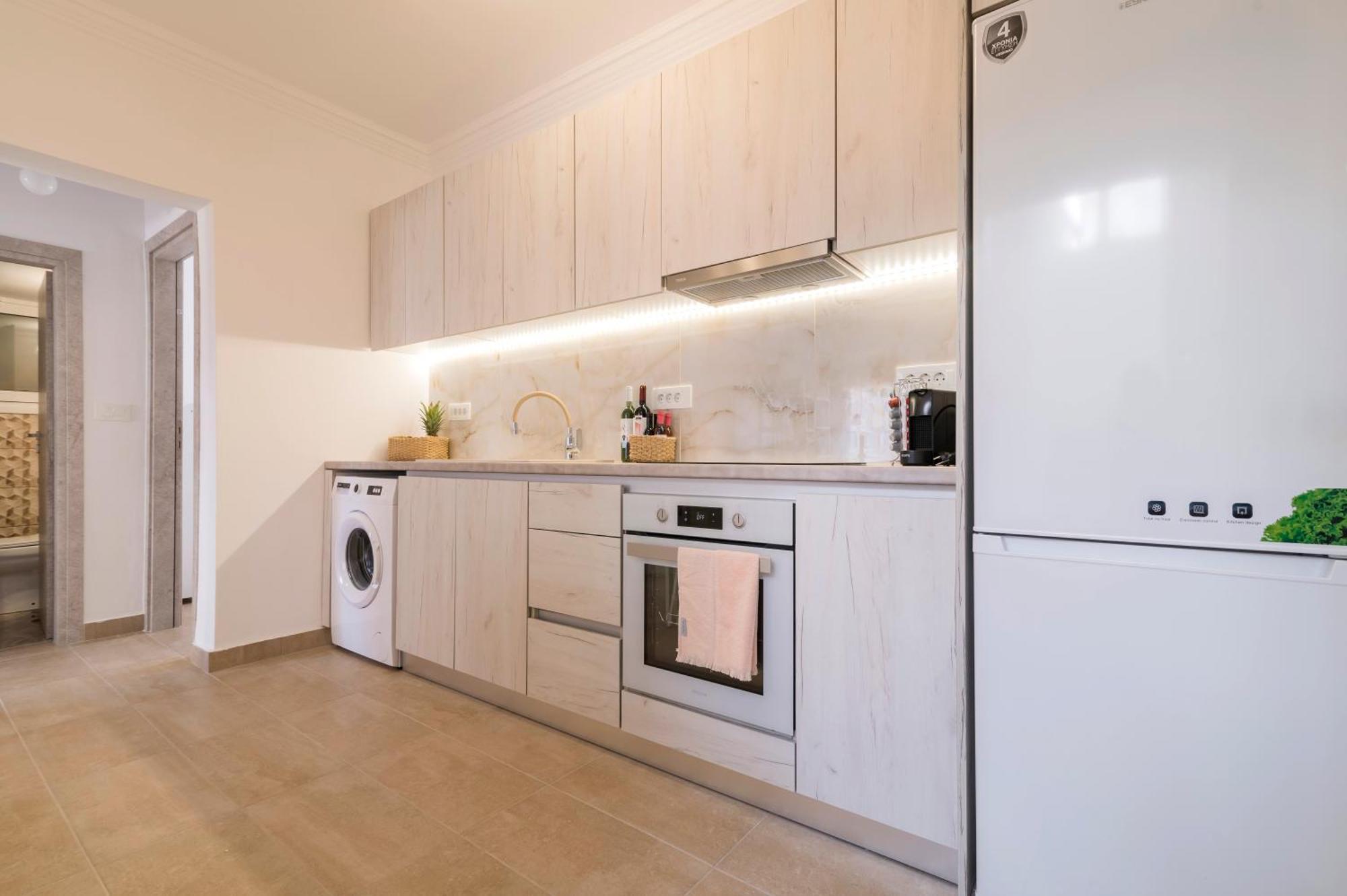Mailo&Luke Apartments Rhodes City Екстер'єр фото